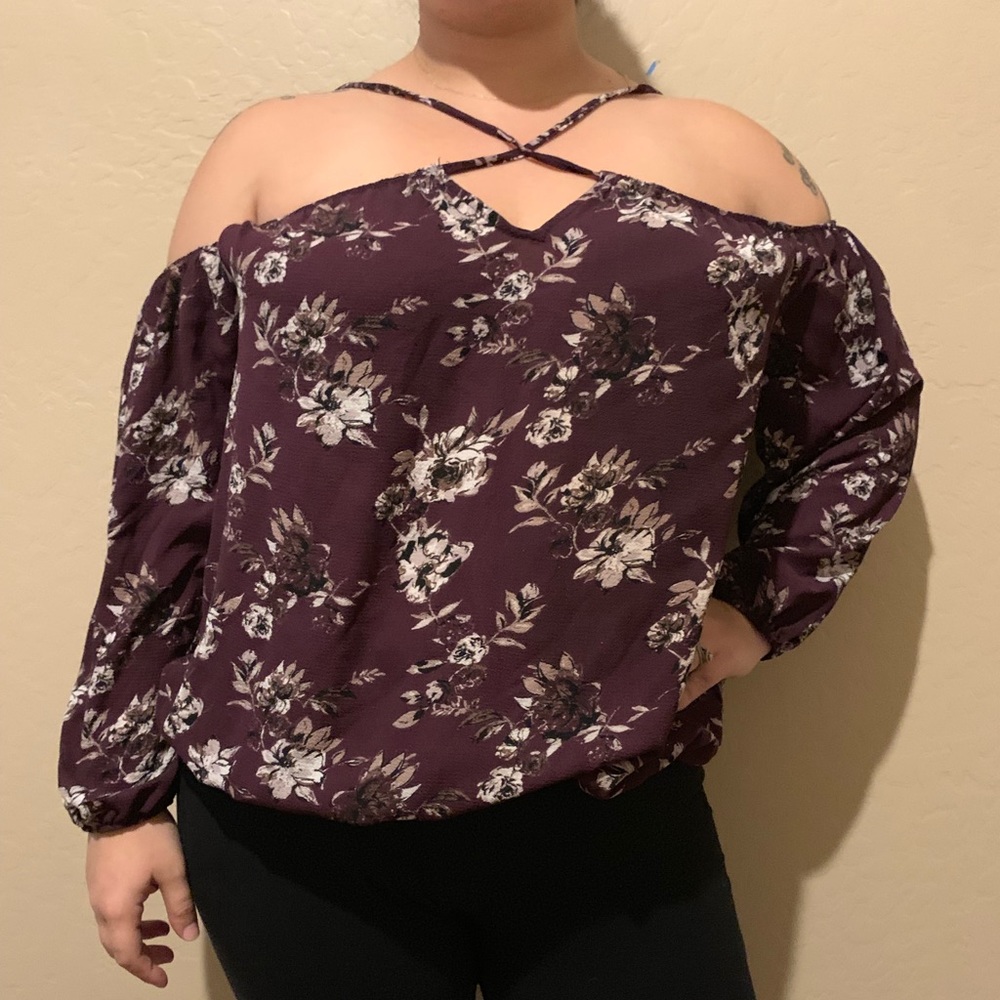 Off the shoulder purple top - Picture 3 of 5